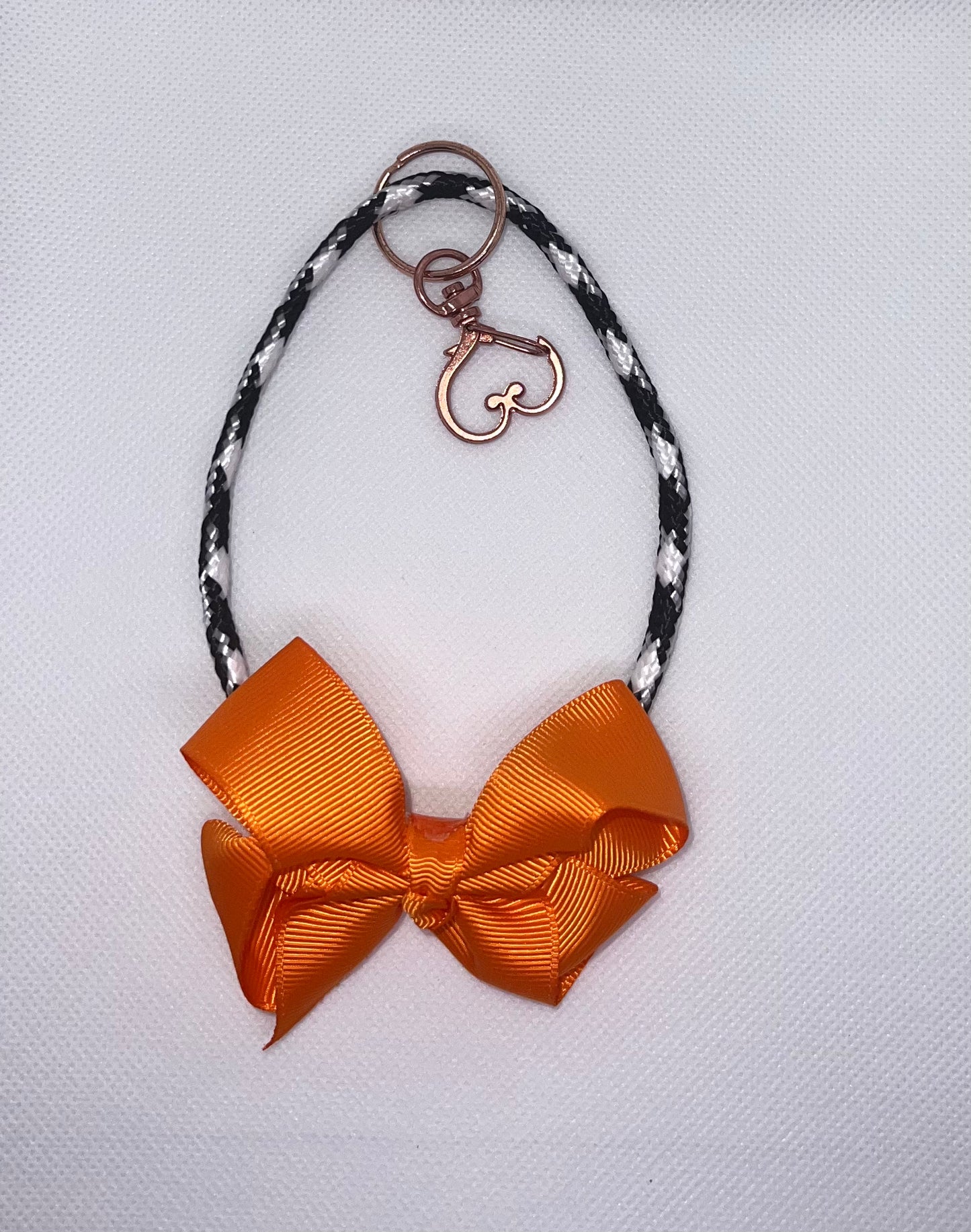🤭Bow Wristlet Keychain💕