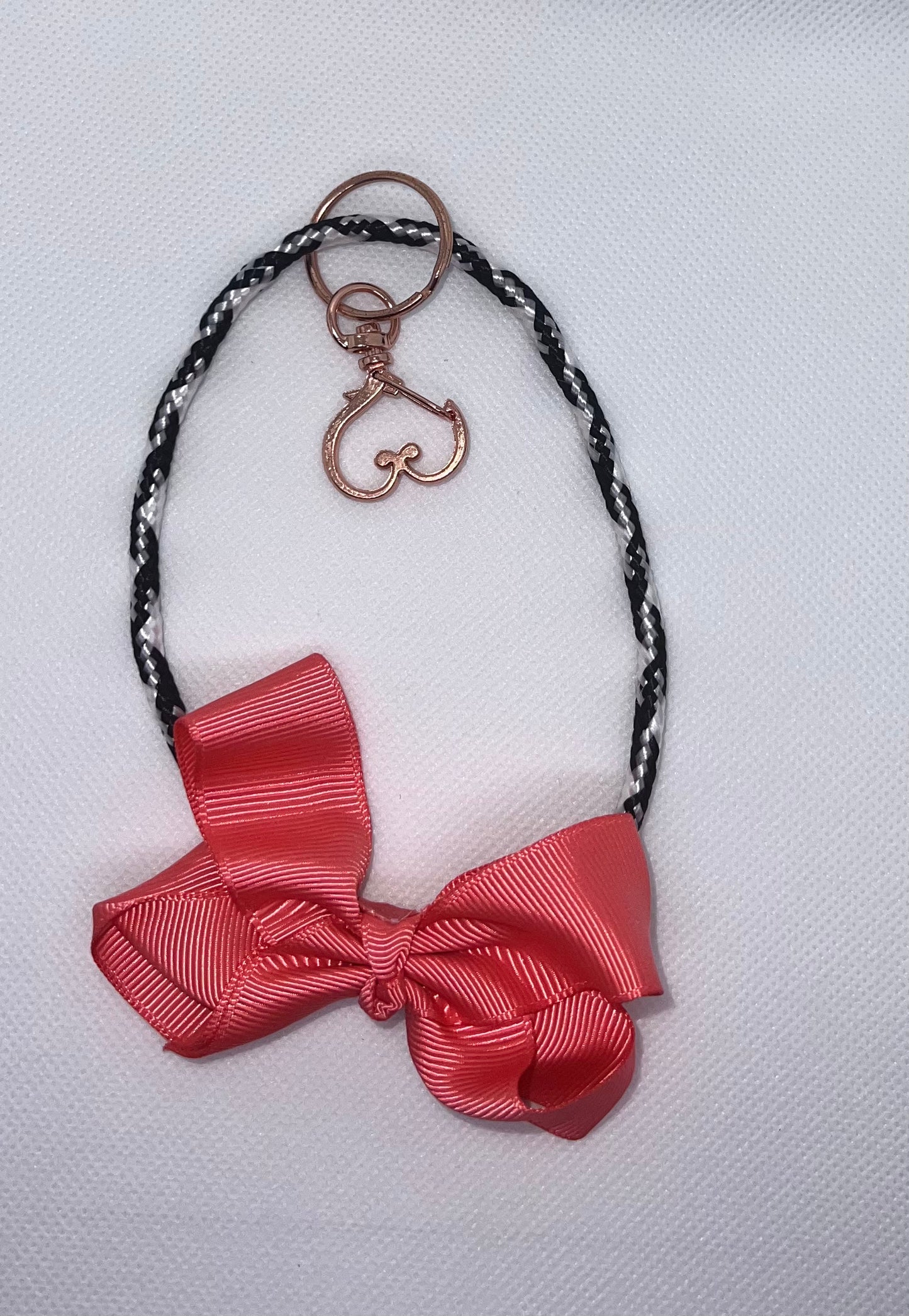 🤭Bow Wristlet Keychain💕