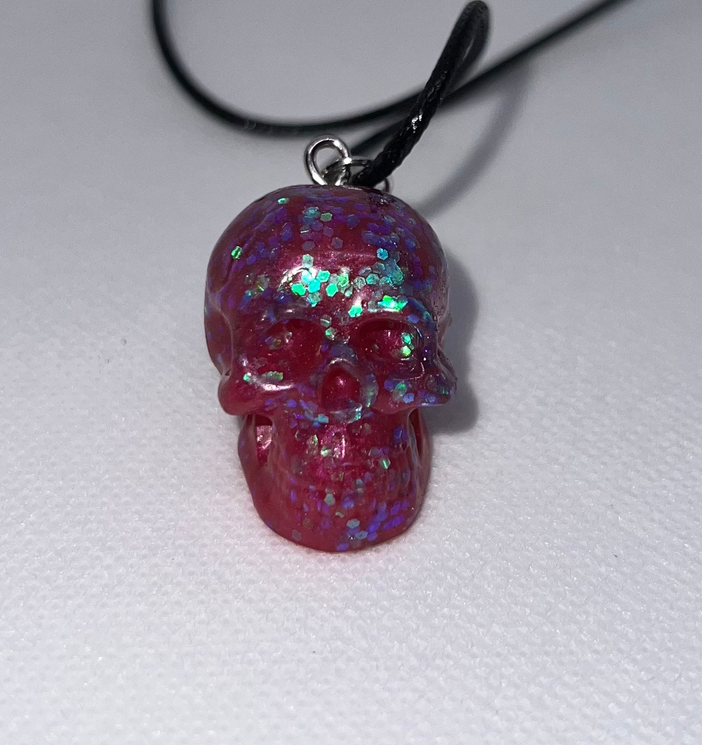 Scull Shape Resins Necklace💀🩶